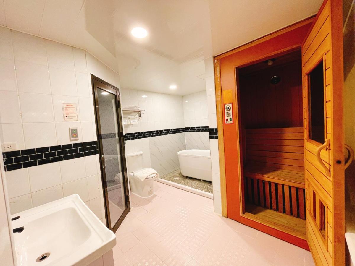 גאושיונג Joy Garden Hotel מראה חיצוני תמונה